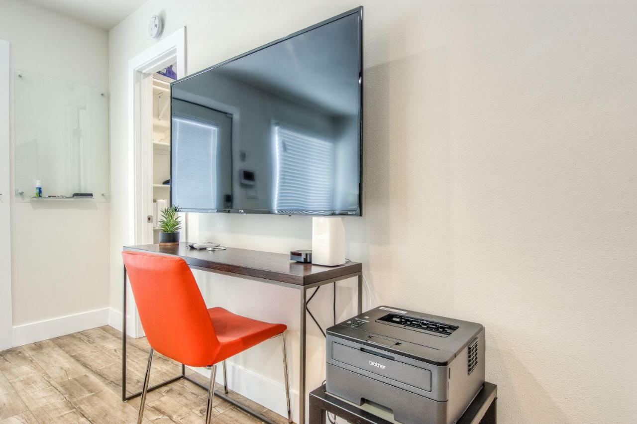 Long Beach Studio Suites エクステリア 写真