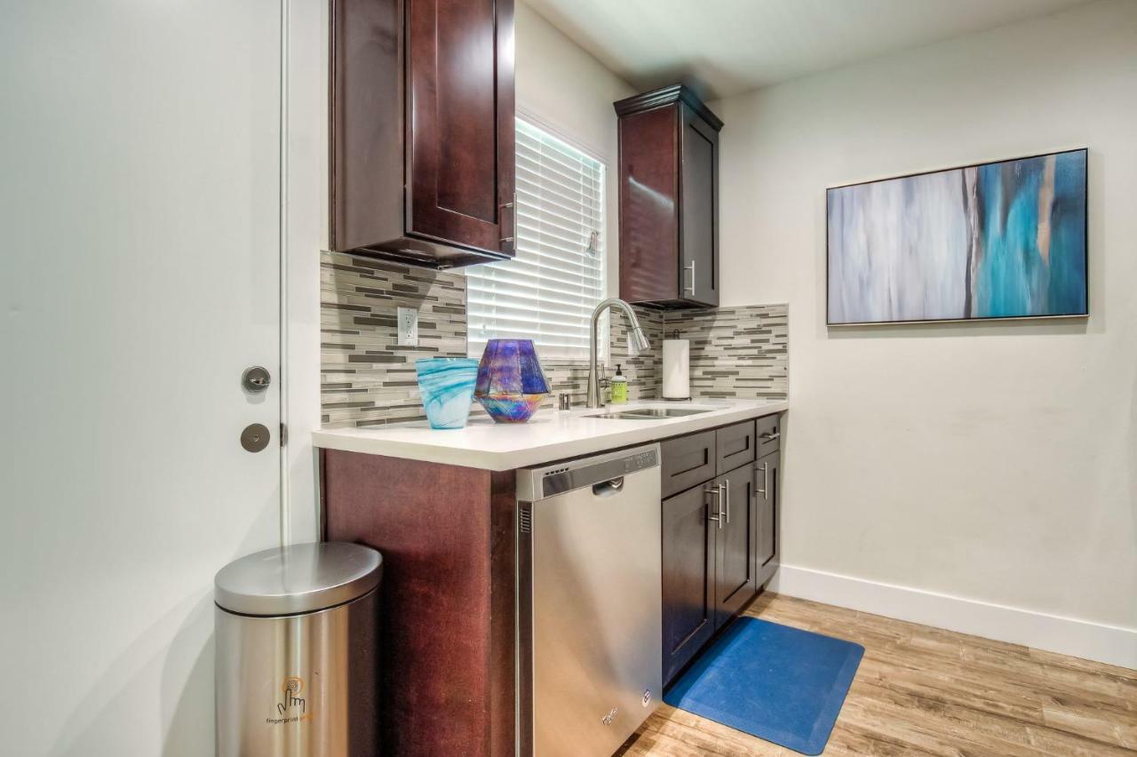 Long Beach Studio Suites エクステリア 写真
