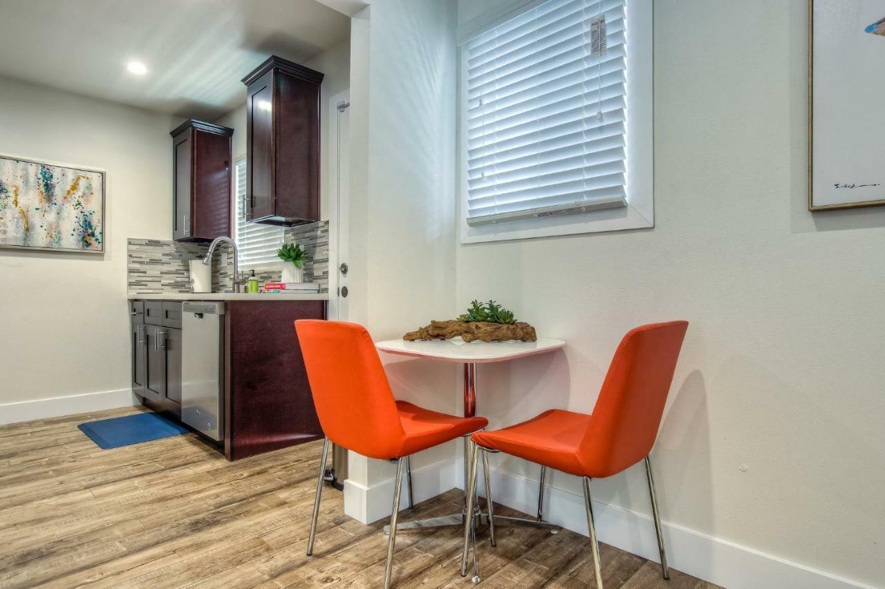 Long Beach Studio Suites エクステリア 写真